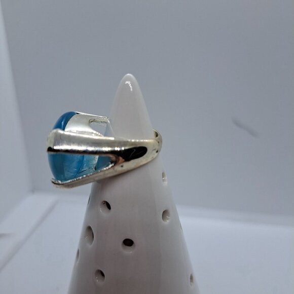 Blue catseye statement ring size 5-1/2 - Picture 2 of 5